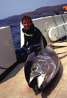 pic_boat.jpg (23846 bytes)